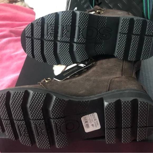 Sorel Lennox Lace Cozy Blackened Brown waterproof suede boots - Picture 10 of 14